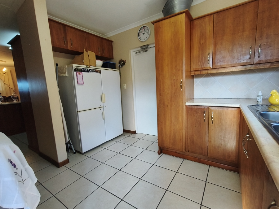 3 Bedroom Property for Sale in Wavecrest Eastern Cape